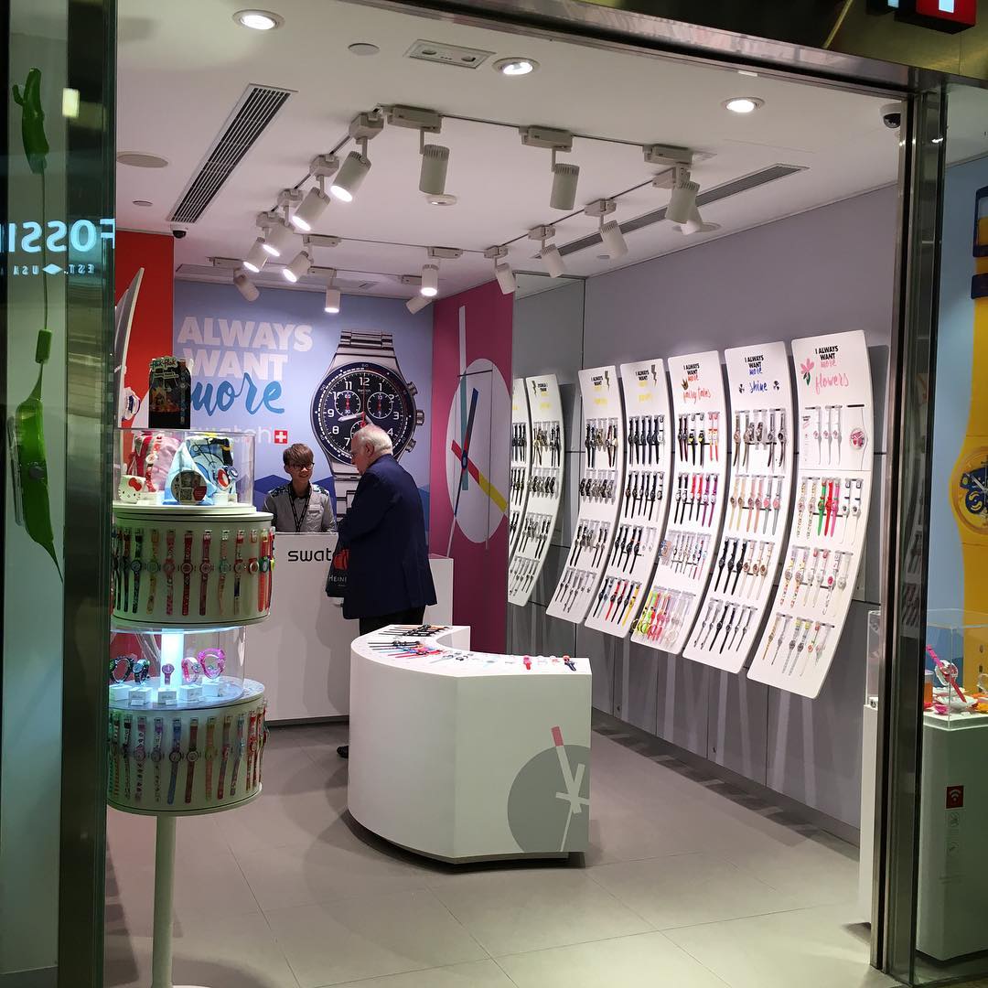 Wow a Swatch Store
