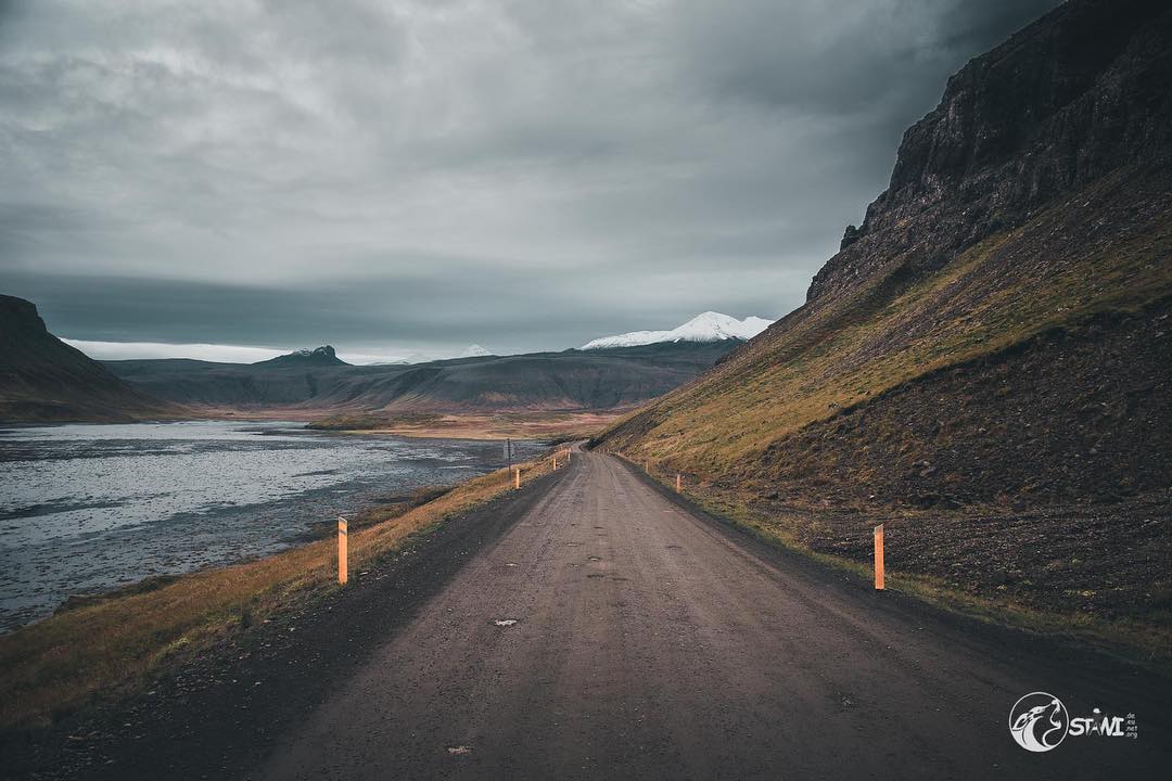 On the road #iceland?? #nikond750?