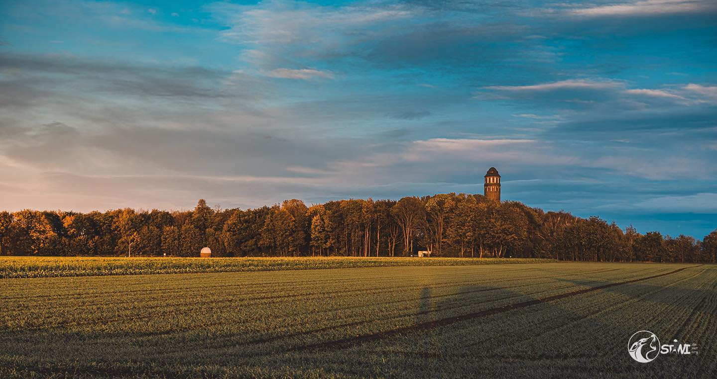 Sternwarte und Wasserturm  Mönchengladbach-Rheindahlen