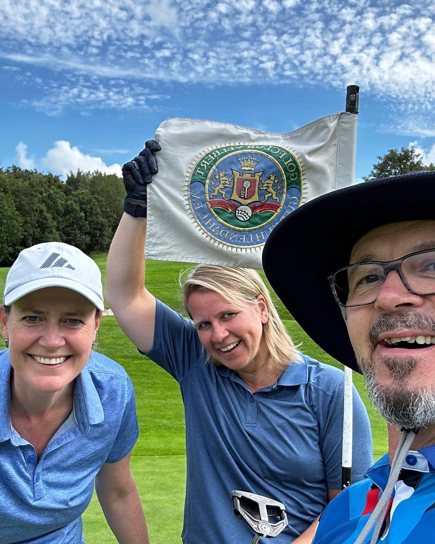 Golfrunde mit Freunden @nrw_german_rainbow_golfers